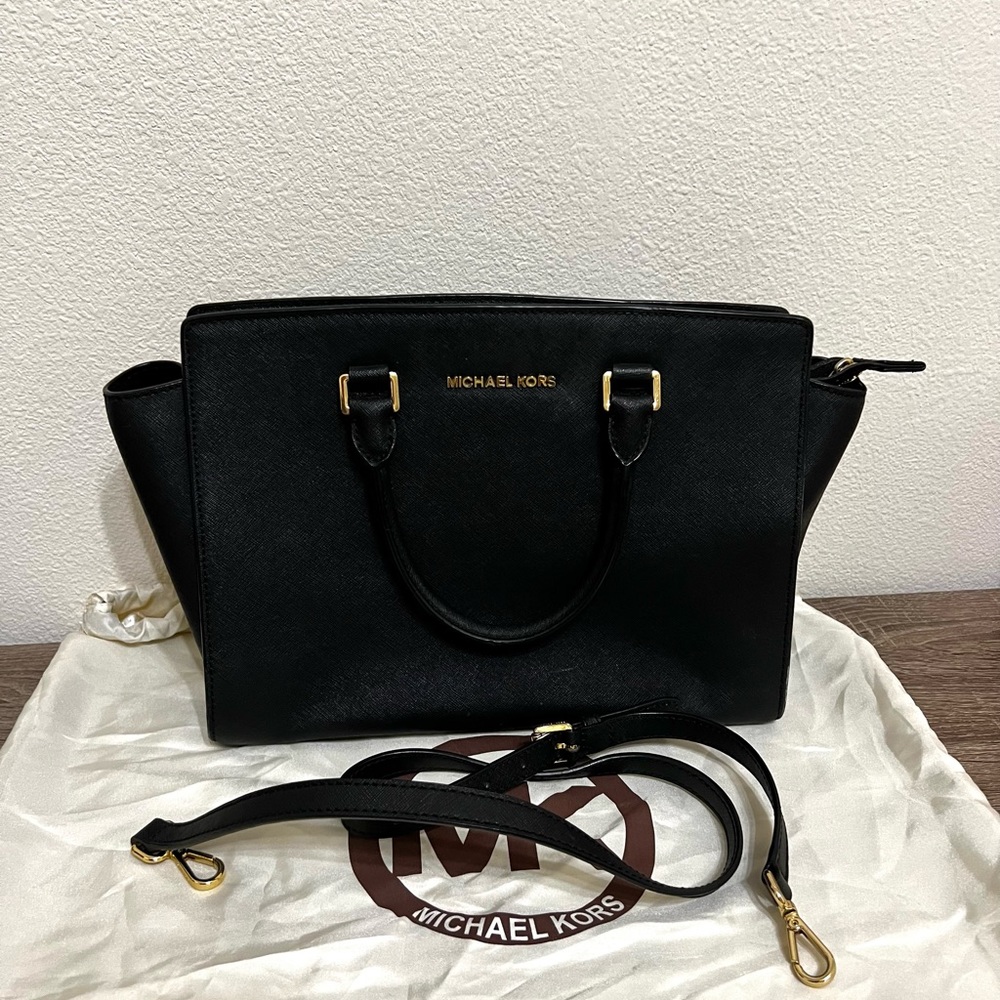 Michael Kors Selma Bag